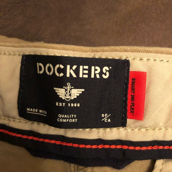 Dockers khakis size 32X32. - Picture 6 of 6